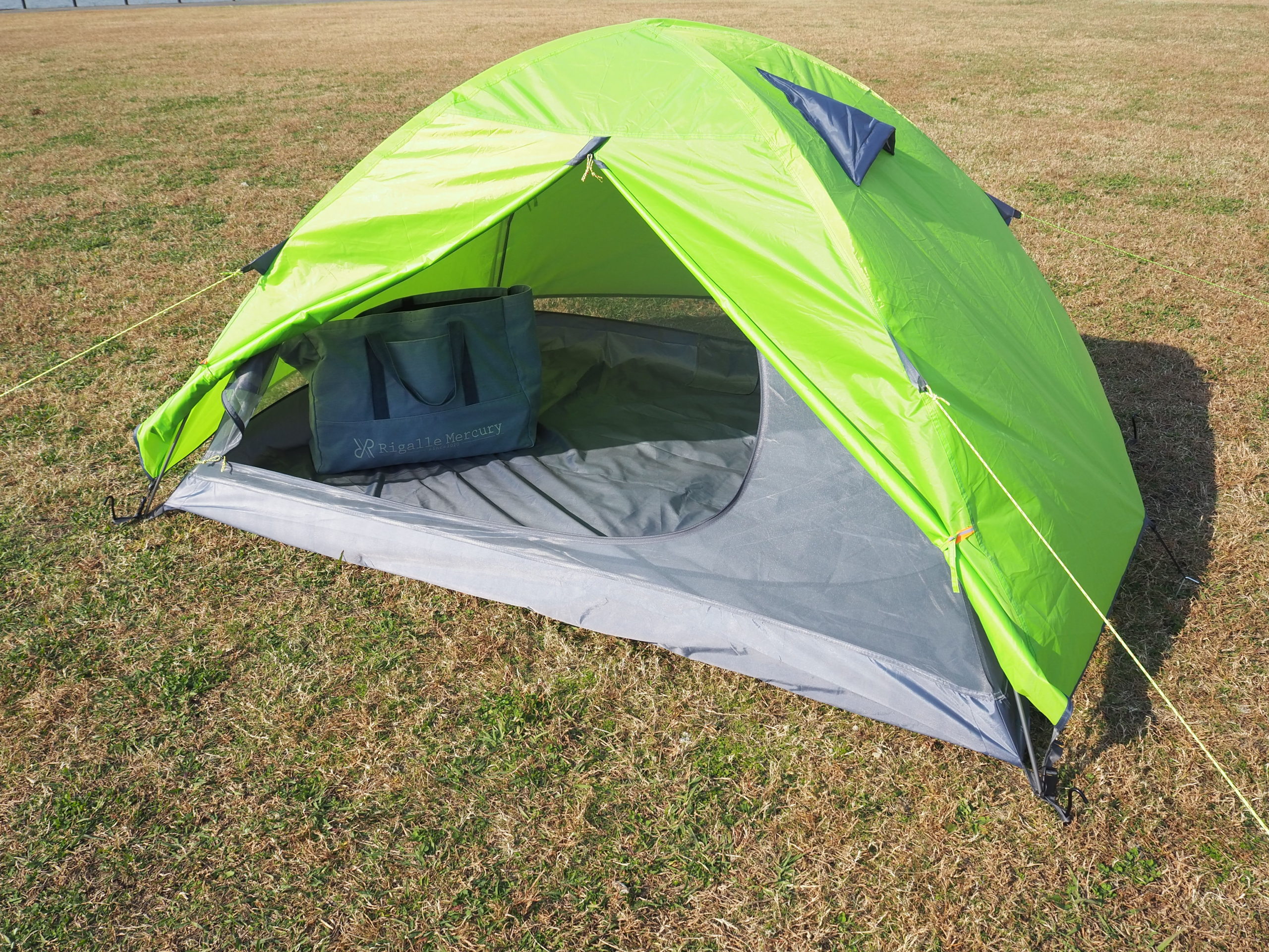 大きなテントでツーリングキャンプができる超軽量1.9㎏の2人用テント！